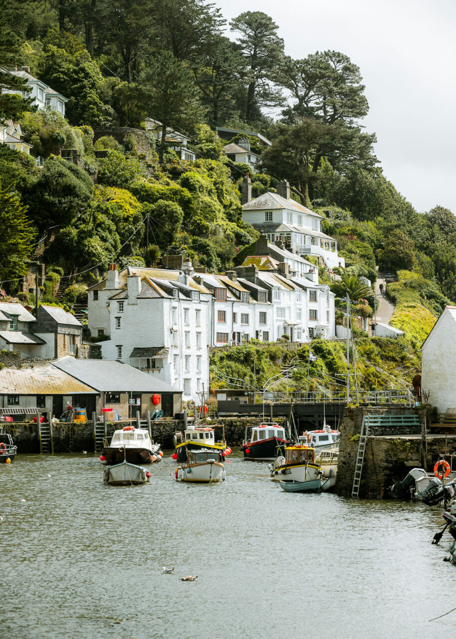 polperro-914x1280-1 Houses in the cliffs in Polperro, Cornwall