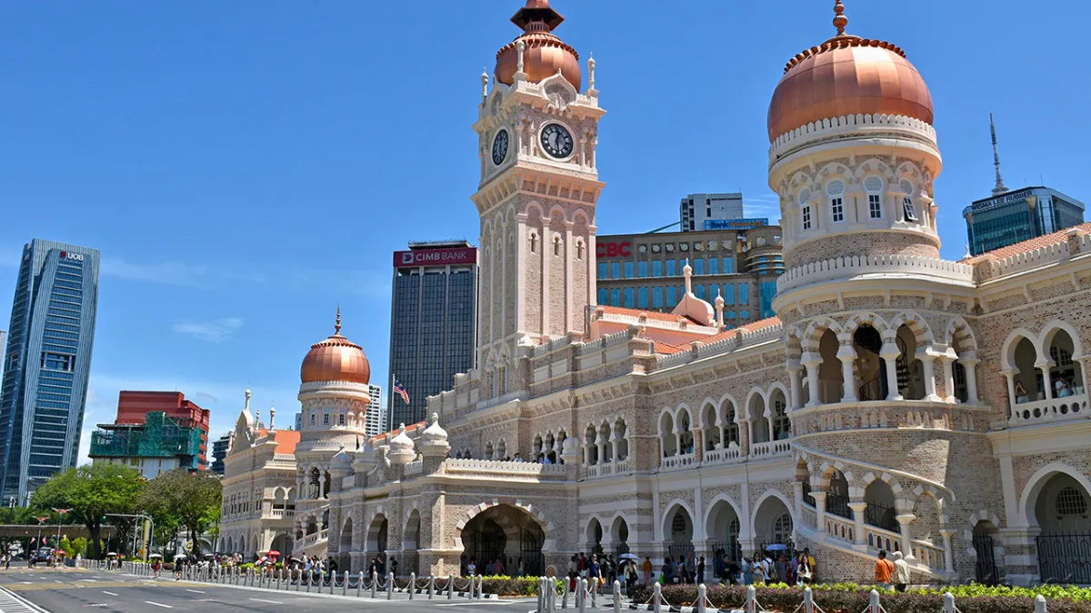 Sultan Abdul Samad Building Merdeka Square Sultan Abdul Samad Building with copper domes and a clock tower in Kuala Lumpur, Malaysia