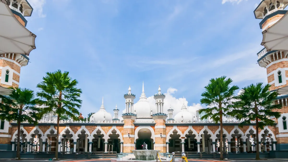 View of Masjid Jamek Sultan Adul Samad Mosque Kuala Lumpur View of Masjid Jamek Sultan Adul Samad Mosque Kuala Lumpur